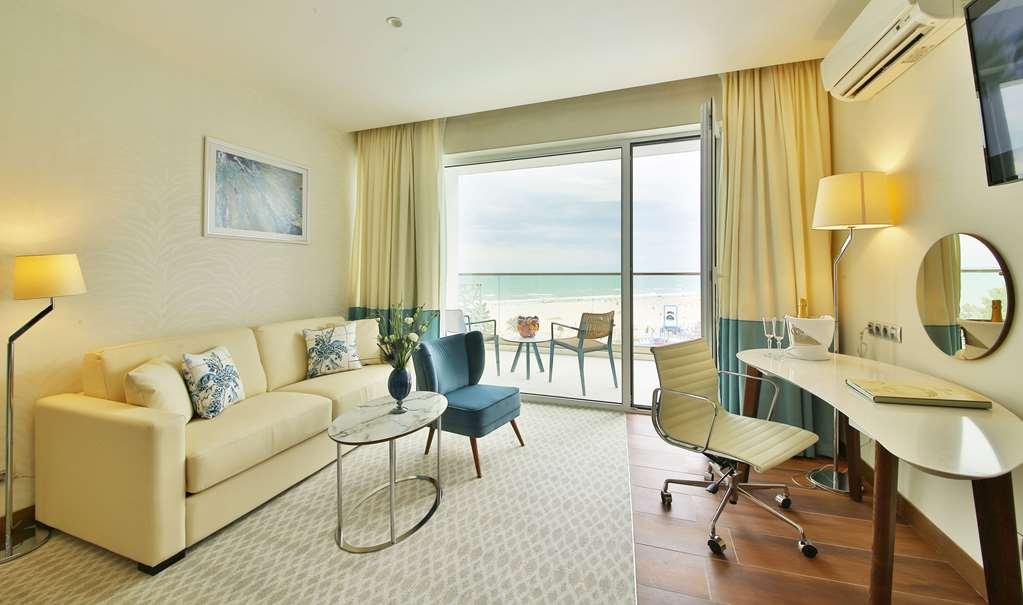 Maritim Hotel Paradise Blue Albena Habitación foto