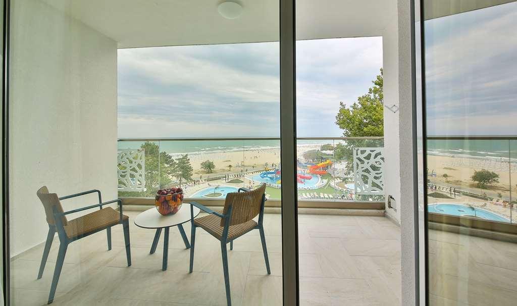 Maritim Hotel Paradise Blue Albena Habitación foto
