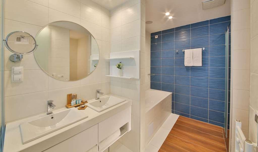 Maritim Hotel Paradise Blue Albena Habitación foto