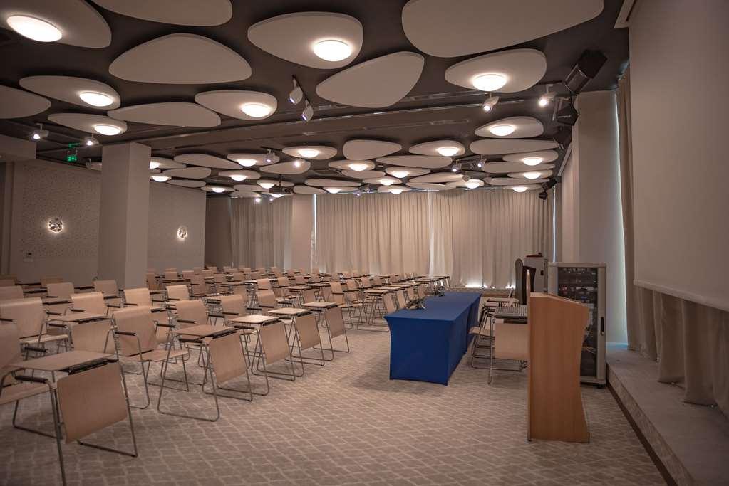 Maritim Hotel Paradise Blue Albena Facilidades foto